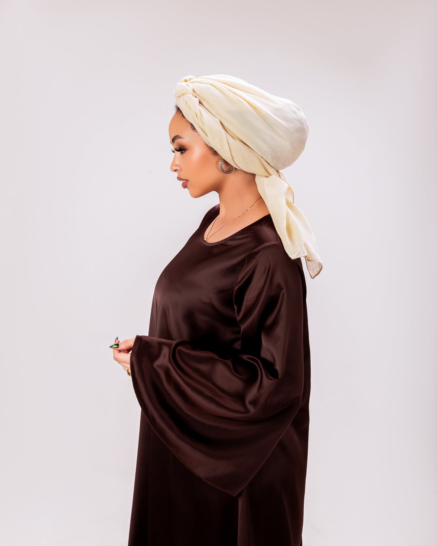 Dark Brow Abaya AMINA | Abaya AMINA | Anisamodest