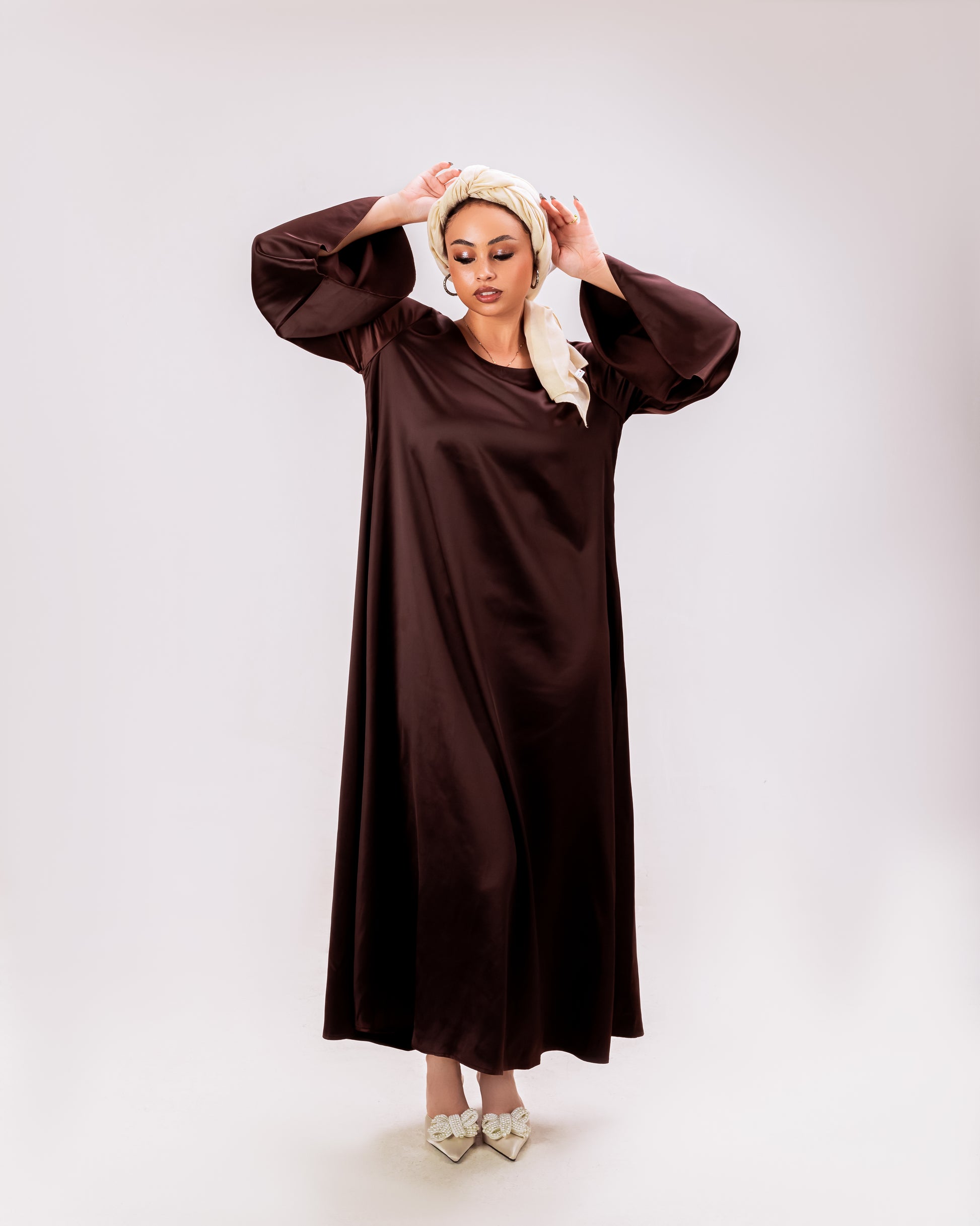 Dark Brow Abaya AMINA | Abaya AMINA | Anisamodest