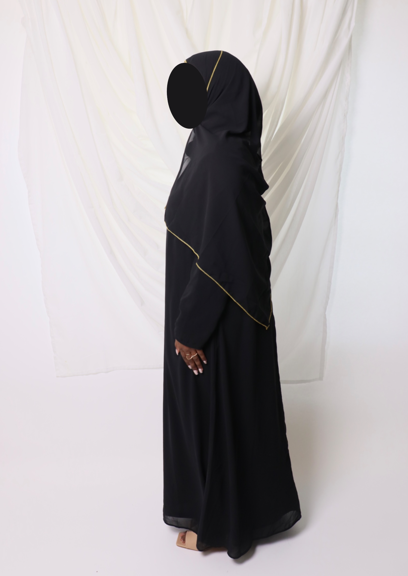 Black LEYLAH Abaya | LEYLAH Abaya Set | Anisamodest